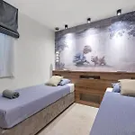Lovely In * Μούρτερ